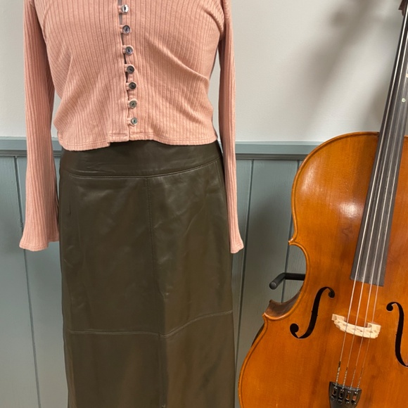 Genuine Leather Pencil Skirt in Olive Green 3X - Picture 2 of 5